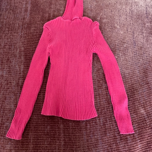 Red Ribbed Turtleneck - Picture 9 of 10